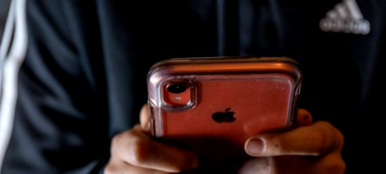 An app is using AI to help parents track their children's online habits and wellbeing